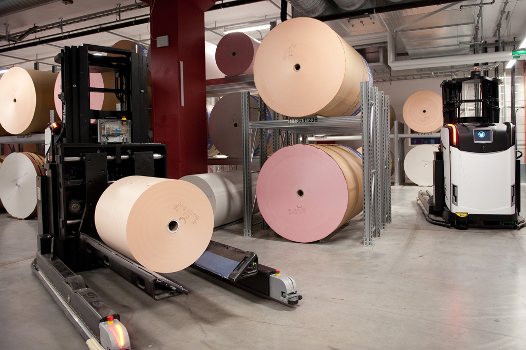 Tailored Rocla AGV solutions for paper companies